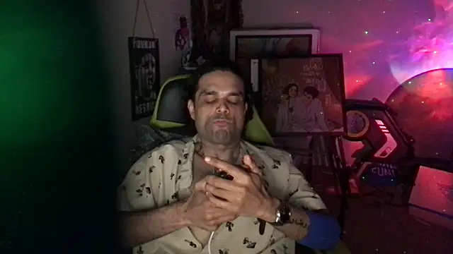 GForceSavage online show from May 21, 8:21 am