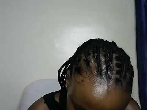 Snapshot of Rasta_tattooed chatting on October 1, 3:34 am Rasta tattooed online show from October 1, 3:34 am