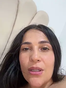 Snapshot of Taylortits chatting on March 4, 3:26 pm Taylortits online show from March 4, 3:26 pm