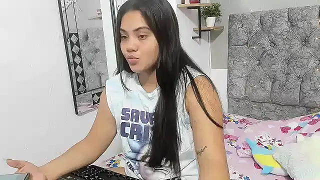 Snapshot of Alejandra_evanss chatting on December 3, 1:52 am Alejandra evanss online show from December 3, 1:52 am