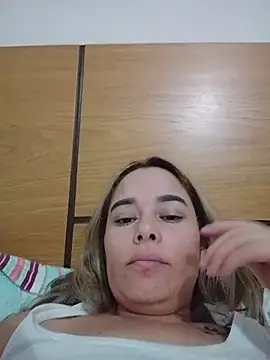 Snapshot of Amelia1_ chatting on June 6, 2:27 am Amelia1 online show from June 6, 2:27 am