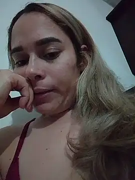 Snapshot of Amelia1_ chatting on June 8, 4:13 am Amelia1 online show from June 8, 4:13 am