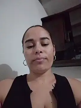 Snapshot of Amelia1_ chatting on June 15, 2:03 am Amelia1 online show from June 15, 2:03 am