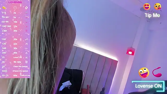 LiaaGenner online show from March 18, 9:43 pm