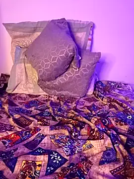 Snapshot of Jessicca_Cum chatting on February 9, 9:39 pm Jessicca Cum online show from February 9, 9:39 pm