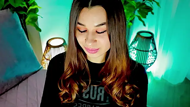 divetagrace online show from March 5, 8:05 pm