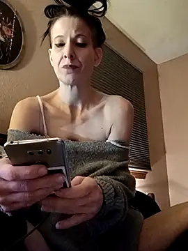 Snapshot of michele462 chatting on February 22, 5:30 am michele462 online show from February 22, 5:30 am