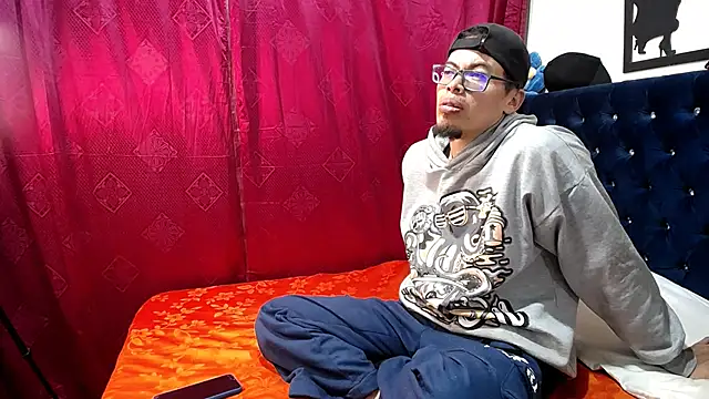 Snapshot of diego_sw09 chatting on December 2, 3:45 am diego sw09 online show from December 2, 3:45 am