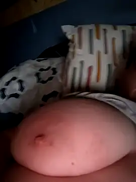 Snapshot of poussychats chatting on December 15, 2:48 pm poussychats online show from December 15, 2:48 pm