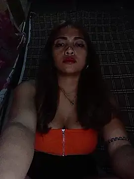 Snapshot of prettybella4u chatting on July 14, 10:21 am prettybella4u online show from July 14, 10:21 am