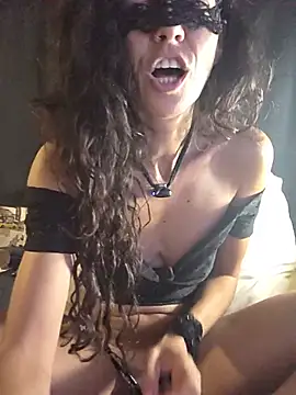 Snapshot of EmySkinny85 chatting on July 17, 8:03 pm EmySkinny85 online show from July 17, 8:03 pm