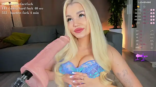 Snapshot of FrauSophia chatting on February 16, 6:43 pm FrauSophia online show from February 16, 6:43 pm