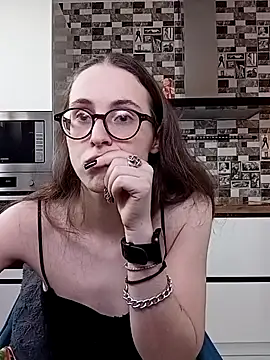 MartiniiSelenna online show from March 11, 12:50 pm