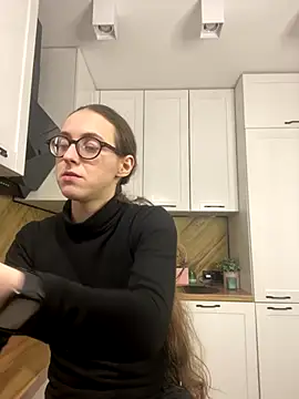 MartiniiSelenna online show from November 4, 6:45 am