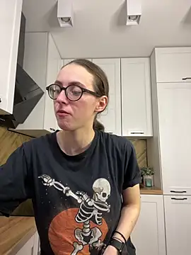 MartiniiSelenna online show from November 16, 6:41 am