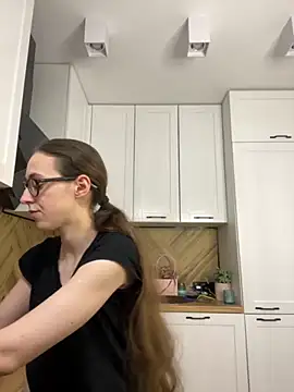 MartiniiSelenna online show from November 24, 6:46 am