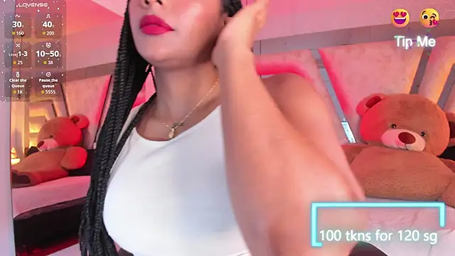 Snapshot of AngelineHeet chatting on May 13, 3:37 am AngelineHeet online show from May 13, 3:37 am