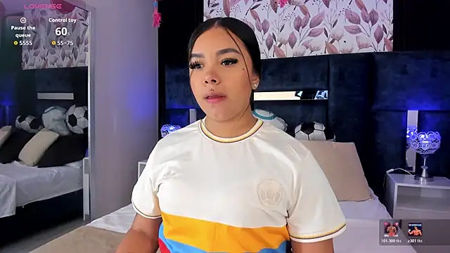 Snapshot of MarianaGarciaa__ chatting on June 27, 6:24 pm MarianaGarciaa online show from June 27, 6:24 pm