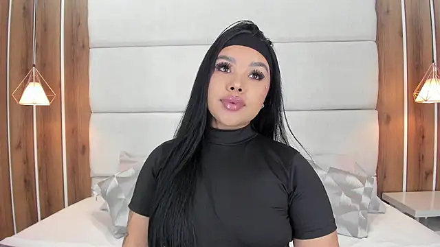 Snapshot of MarianaGarciaa__ chatting on July 22, 6:54 pm MarianaGarciaa online show from July 22, 6:54 pm
