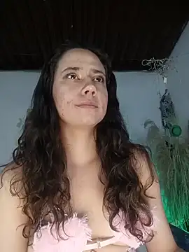 lovely kitt online show from June 7, 1:21 am