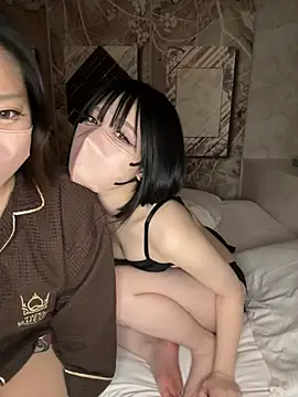 Snapshot of Rei1216xo chatting on February 15, 9:49 am Rei1216xo online show from February 15, 9:49 am