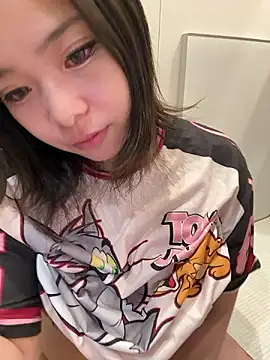 Snapshot of Rei1216xo chatting on October 24, 4:25 pm Rei1216xo online show from October 24, 4:25 pm