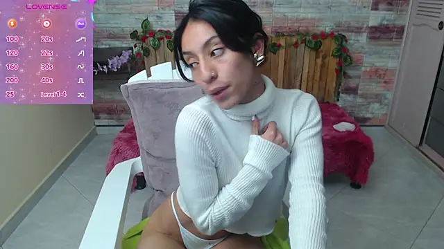 Snapshot of Lucy_joi chatting on December 22, 4:28 am Lucy joi online show from December 22, 4:28 am