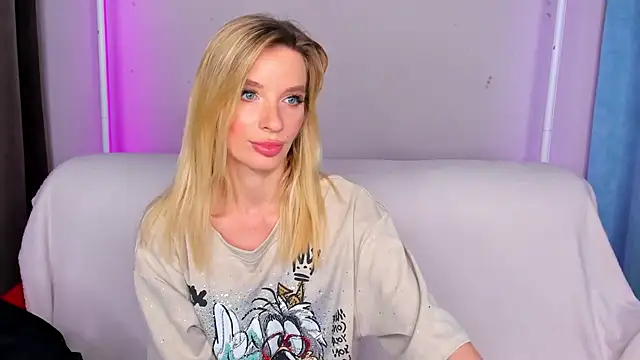 AlinaLovelyX online show from June 11, 2:53 am