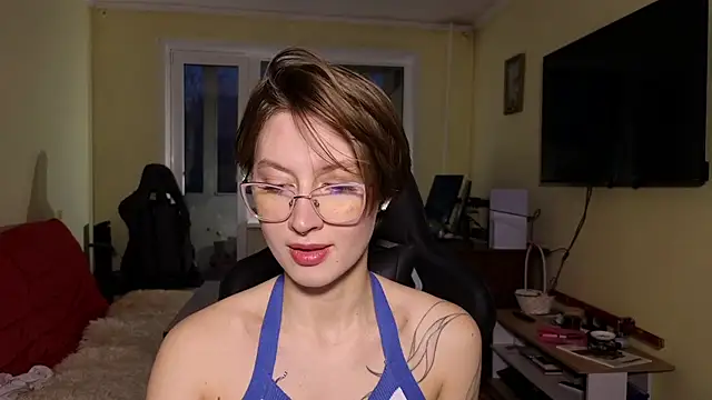 MalvinaBlum online show from December 5, 1:58 am