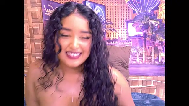 Snapshot of IndianAngel4u chatting on May 11, 4:48 pm IndianAngel4u online show from May 11, 4:48 pm