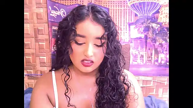 Snapshot of IndianAngel4u chatting on May 16, 3:33 pm IndianAngel4u online show from May 16, 3:33 pm