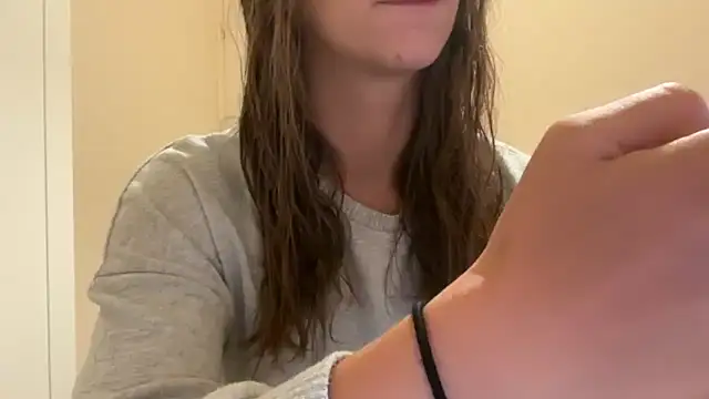 Kimpossible   online show from October 2, 8:05 pm