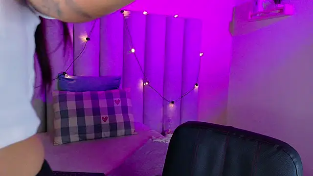 alaia-rogers online show from November 7, 11:43 am