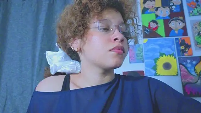 Snapshot of Ada_gales_ chatting on July 25, 3:15 am Ada gales online show from July 25, 3:15 am