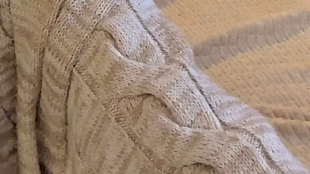 IceDanielles online show from October 27, 1:37 pm