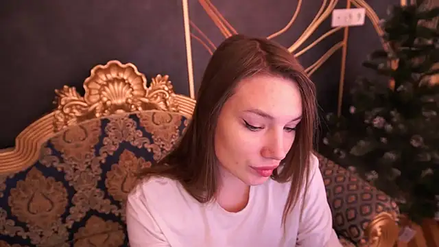 IceDanielles online show from January 9, 1:36 pm