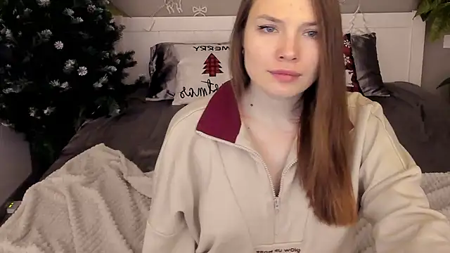 IceDanielles online show from January 16, 1:37 pm