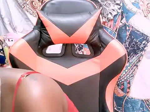 Snapshot of Harl3ysugar4u chatting on February 24, 6:36 pm Harl3ysugar4u online show from February 24, 6:36 pm