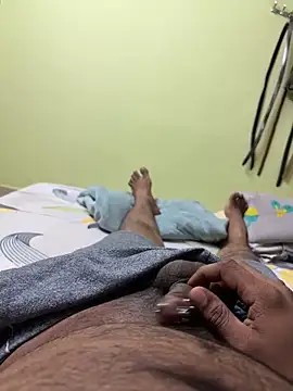 Snapshot of Indian_Dick_Pierced chatting on March 16, 9:27 am Indian Dick Pierced online show from March 16, 9:27 am