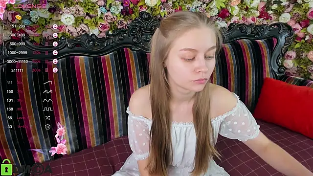 Snapshot of Polumna_cute chatting on December 11, 12:44 pm Polumna cute online show from December 11, 12:44 pm