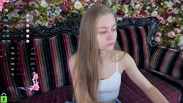 Snapshot of Polumna_cute chatting on January 23, 9:29 am Polumna cute online show from January 23, 9:29 am