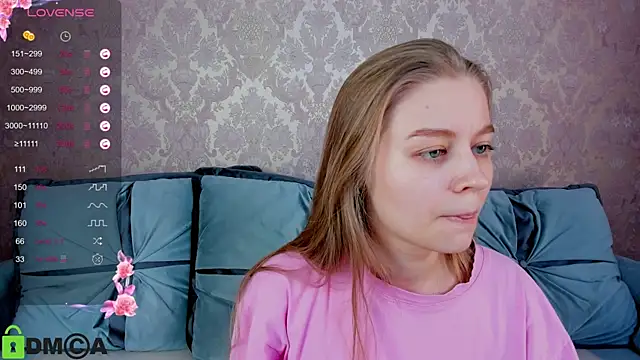 Snapshot of Polumna_cute chatting on March 3, 1:20 pm Polumna cute online show from March 3, 1:20 pm