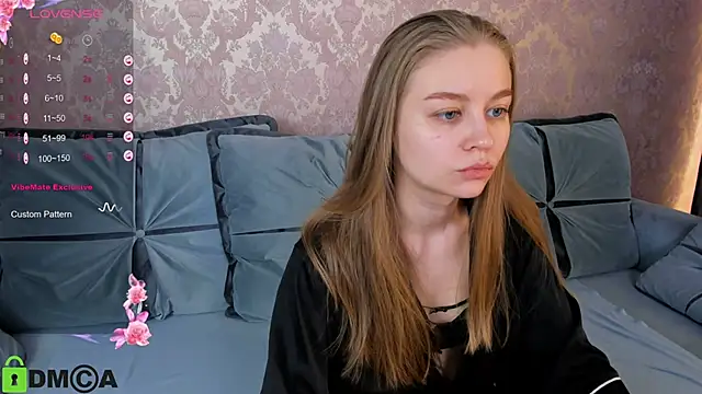 Snapshot of Polumna_cute chatting on March 18, 9:09 am Polumna cute online show from March 18, 9:09 am