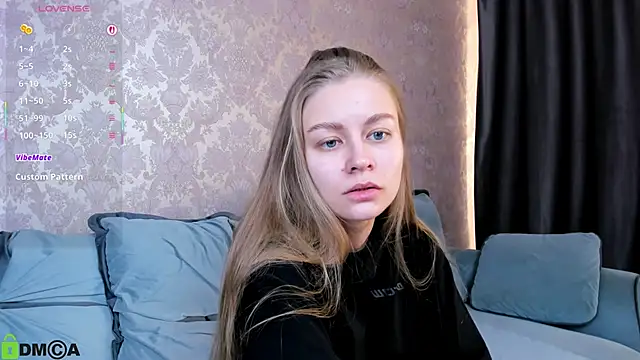 Snapshot of Polumna_cute chatting on October 23, 8:35 am Polumna cute online show from October 23, 8:35 am