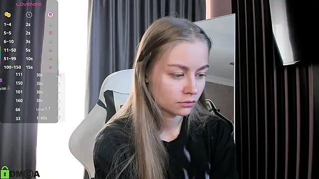 Snapshot of Polumna_cute chatting on December 3, 9:40 am Polumna cute online show from December 3, 9:40 am