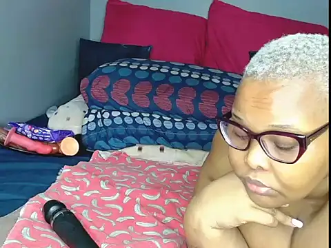 fatafricanqueen online show from June 26, 10:41 am