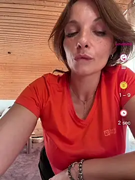Snapshot of Amerabelle_23 chatting on August 5, 6:11 pm Amerabelle 23 online show from August 5, 6:11 pm