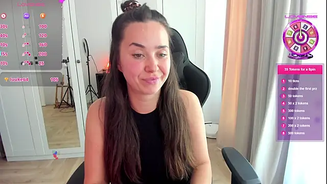 Snapshot of PlayfulGoddess chatting on May 15, 1:40 pm PlayfulGoddess online show from May 15, 1:40 pm