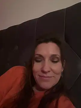 Lwhite1 online show from February 3, 11:58 pm