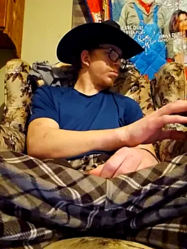 Snapshot of REDHAMMER_ chatting on February 23, 4:39 am REDHAMMER online show from February 23, 4:39 am